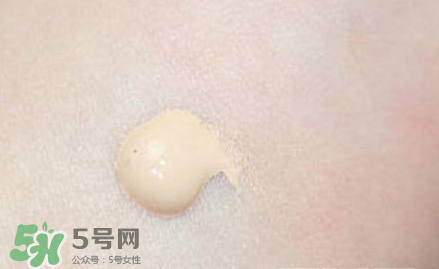 迪奥凝脂恒久粉底液色号试色 dior凝脂粉底液色号图片